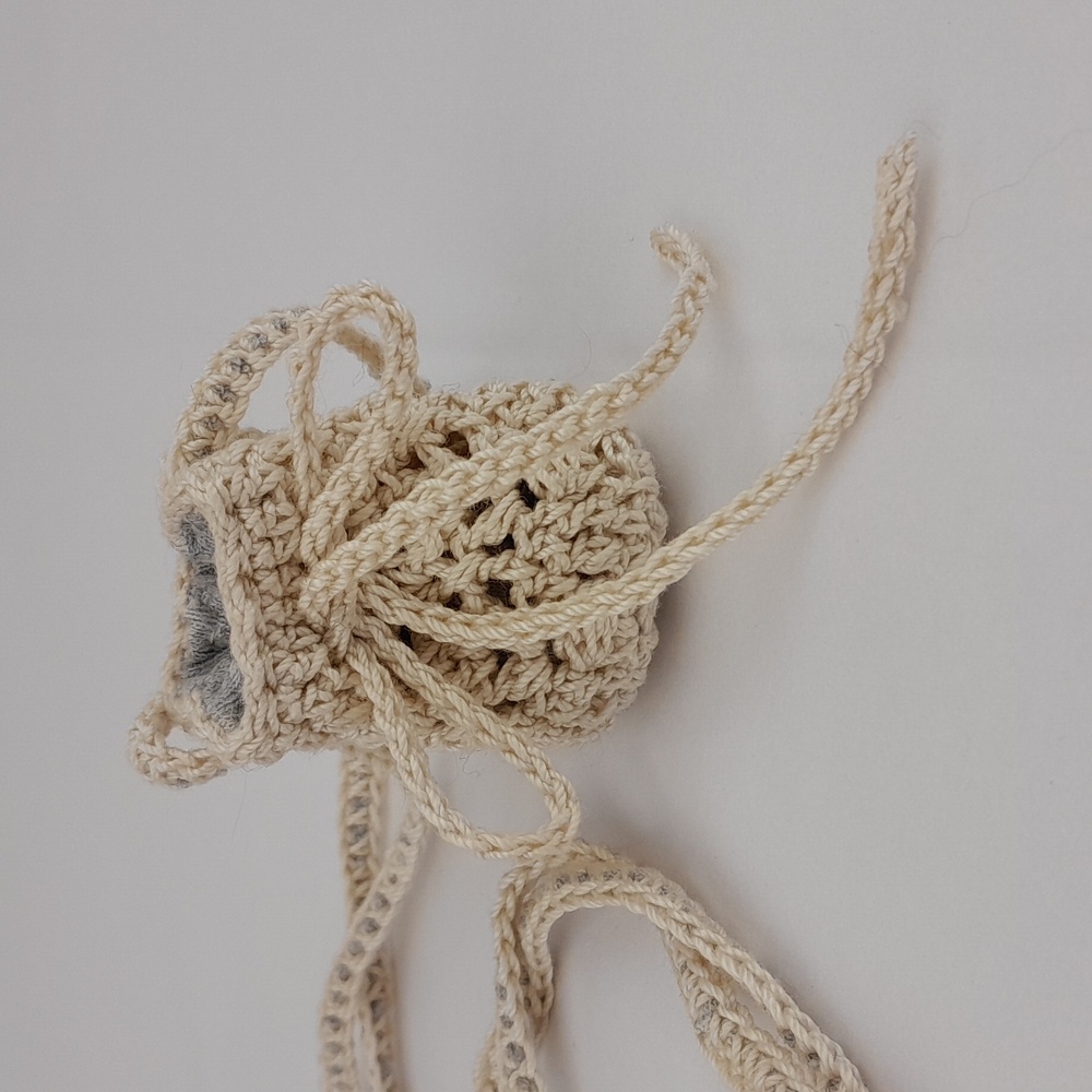 Mini Cream Gray Crocheted Drawstring Necklace Pouch - Picture 3 of 9